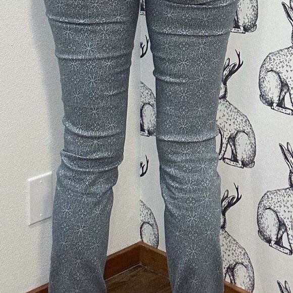 NWOT Women's Prana Kayla Stretch Printed Pants Jeans Gray Sz2/4 - Picture 3 of 9